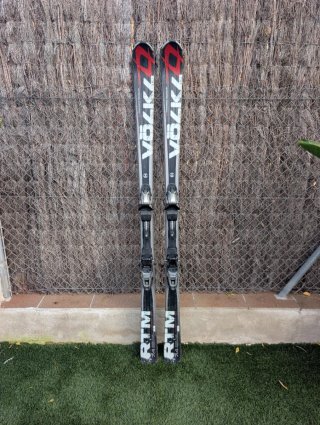 ESQUIS - 177cm - VOLKL