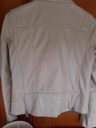 Chaqueta de cuero beige