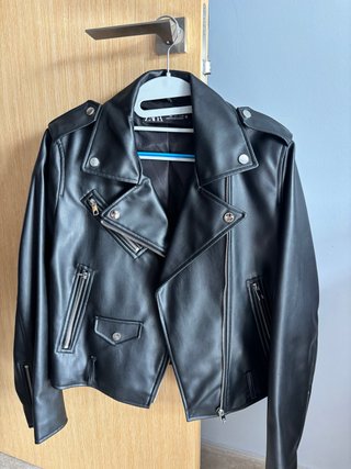 Chaqueta de cuero Zara negra