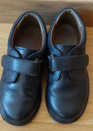 Zapatos de Piel Negros con Velcro