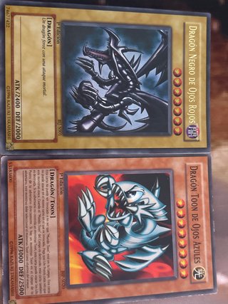 2 Carte Yu-Gi-Oh! Drago Nero e Toon