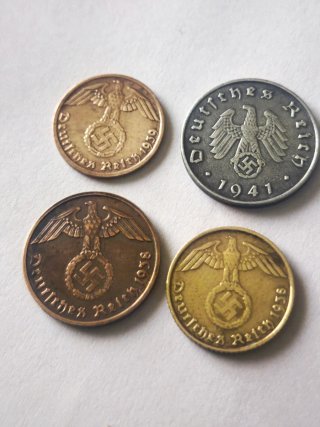 Lote monedas época nazi.