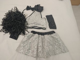 Conjunto de Lentejuelas Plateado Talla 7-9 años