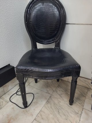 Lote 2 sillas Luis XVI negras