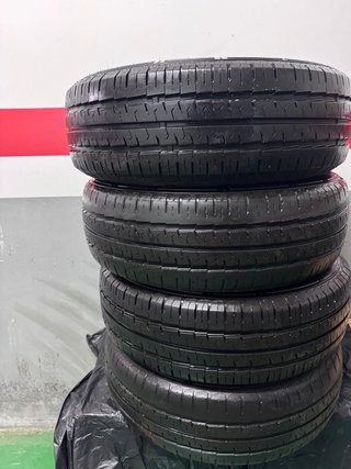Set de 4 Neumáticos 195/65 R16C
