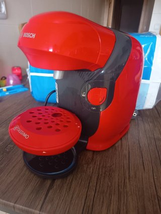 Cafetera de cápsulas Bosch Tassimo roja
