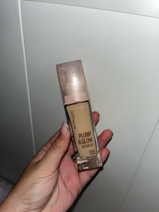 Base de Maquillaje Maybelline Plump & Glow
