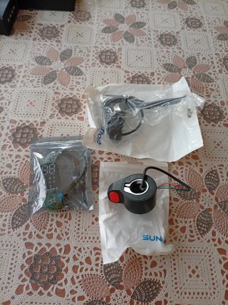 Kit Acelerador y Pantalla LED para Patinete