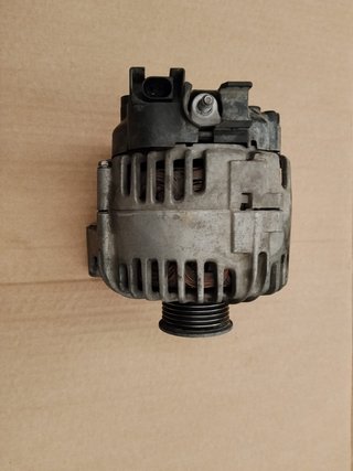 Alternador BMW Serie 1 / 3 / 5 / X3 2.0d 150A