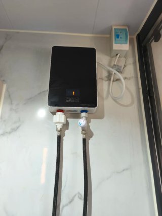Calentador de agua eléctrico instantáneo