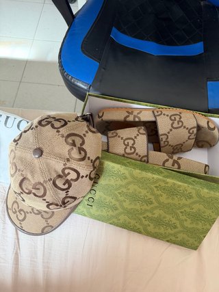 Conjunto Gucci (Gorra y Sandalias)