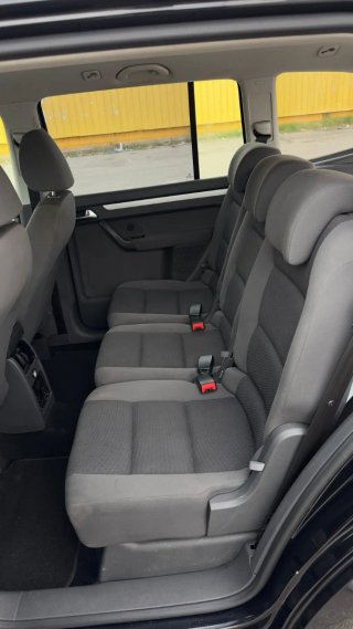 Volkswagen Touran 2012