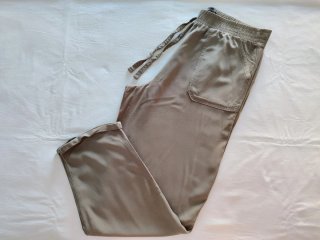 Pantalón largo fino verde