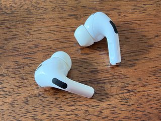 AirPods Pro 2, con todos sus accesorios
