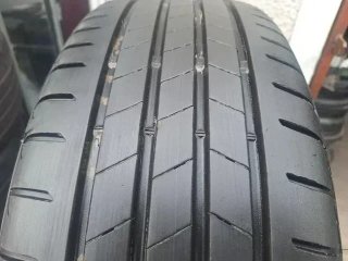 215 60 R17 96H Bridgestone - 1 neumático +85%