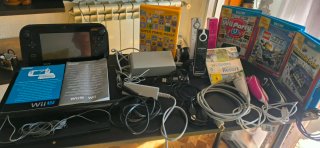 Nintendo Wii U 32GB con 6 mandos y 5 juegos