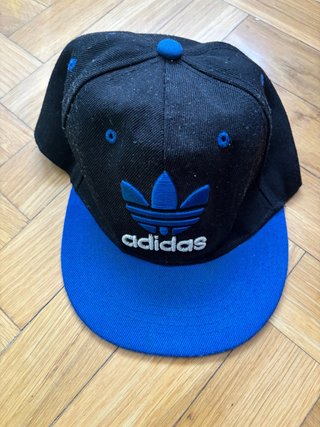 Gorra Adidas Negra y Azul