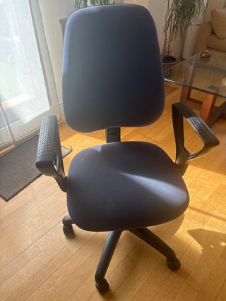 Silla de oficina azul