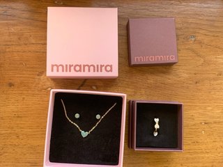 Set pendientes, anillo y collar