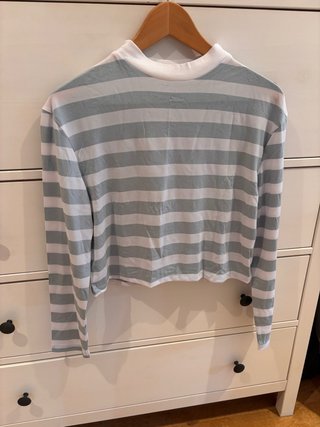 Jersey de rayas gris y blanco