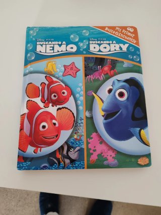 Buscando a Nemo Buscando a Dory