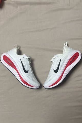 Sneakers running Nike Vomero Plus SIZE 43