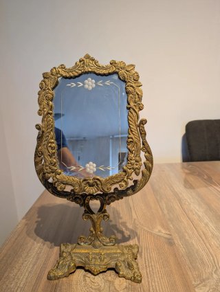 Espejo de tocador de bronce/latón dorado