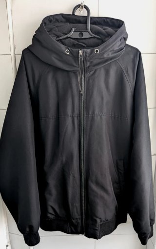 Parka tipo bomber Lefties negra