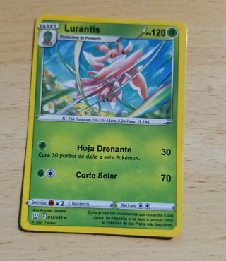 Carta Pokémon Lurantis 015/163