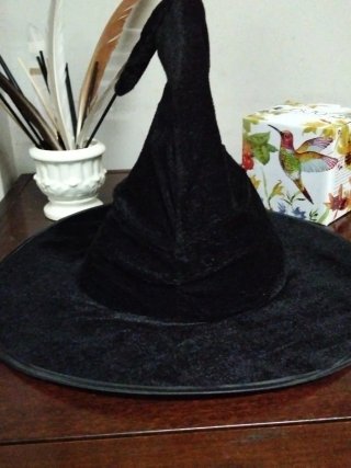 Sombrero de Bruja o Mago Negro 20 cm de diámetro