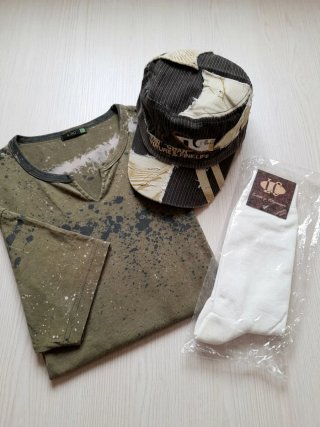 Camiseta y Gorra + REGALO.