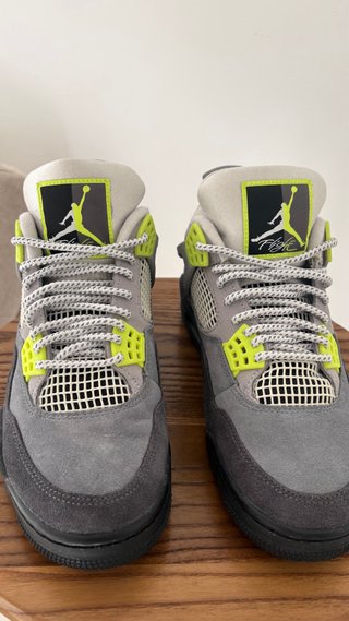 Air Jordan 4 Retro SE Neon 95