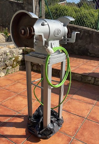 Esmeriladora Industrial Letag E-4 adaptada a 220V