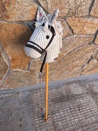 Caballo con palo de tela
