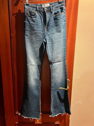 Pantalón vaquero Stradivarius