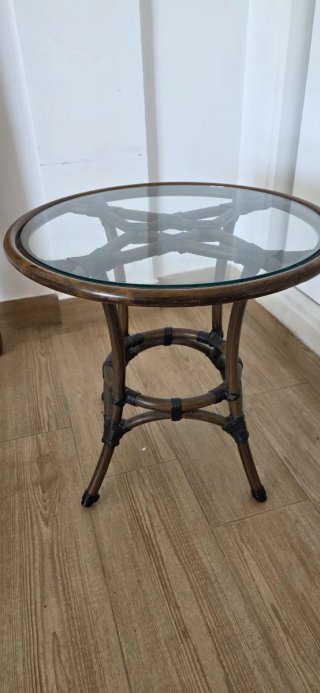 Mesa Auxiliar de Madera y Vidrio 55x50cm