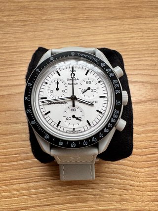 Reloj x MoonSwatch