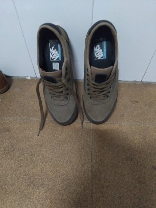 Zapatillas VANS color verde oliva
