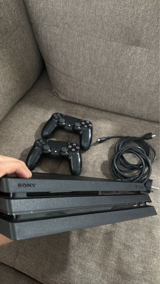 PlayStation 4 Pro (PS4 Pro) Negra