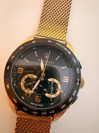 Reloj Maserati Negro y Dorado