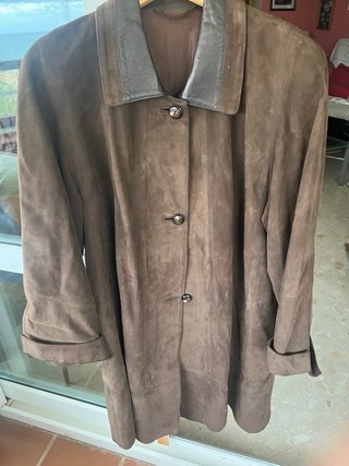 Chaquetón de ante marrón