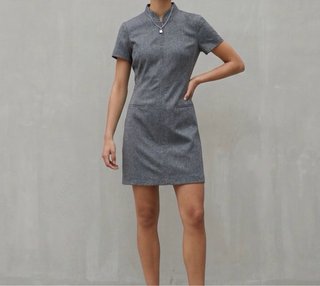Vestido corto gris Zara
