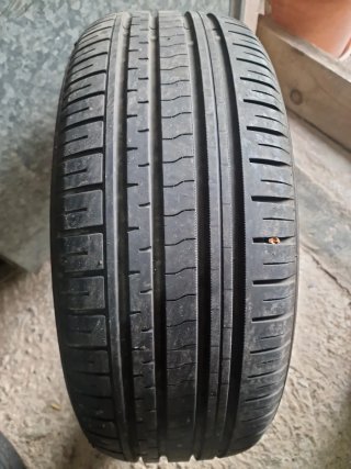 2 Neumáticos usados 235/55R18 104V