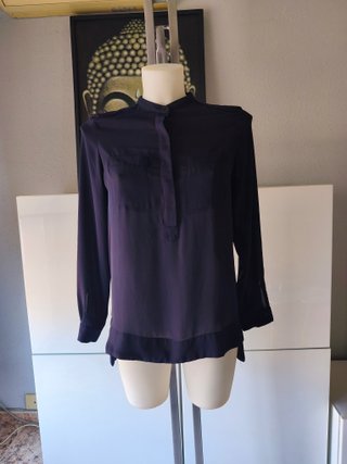Zara. Camisa cuello mao. Talla S