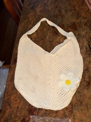 Bolso de Crochet Beige con Flor