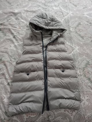 Chaleco Acolchado talla 11-12 con Gorro Zara