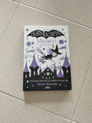 Mirabella y la escuela de magia