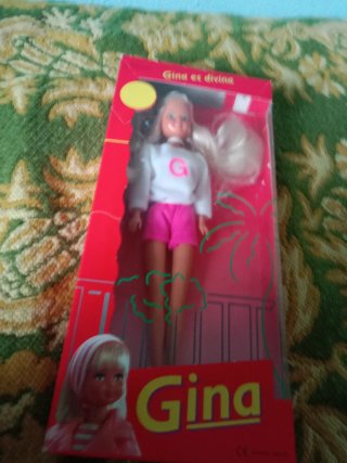 Muñeca Gina es Divina de Famosa (Años 90)