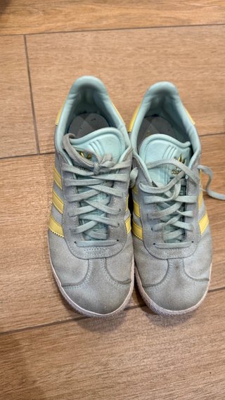 Zapatillas Adidas Verde Agua y Amarillas Talla 36