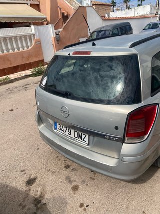 Opel Astra  2005